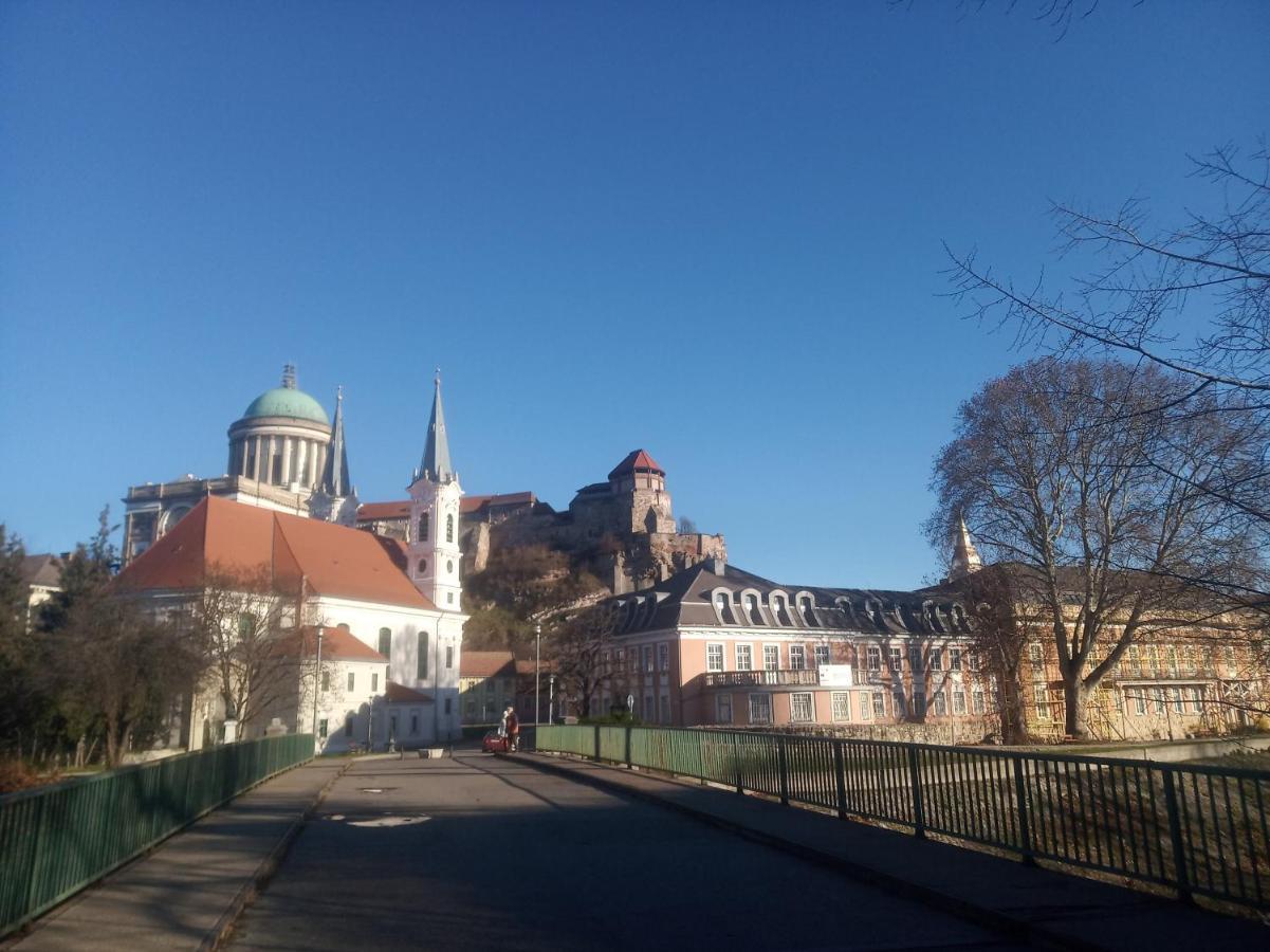 Esztergom Central Εξωτερικό φωτογραφία