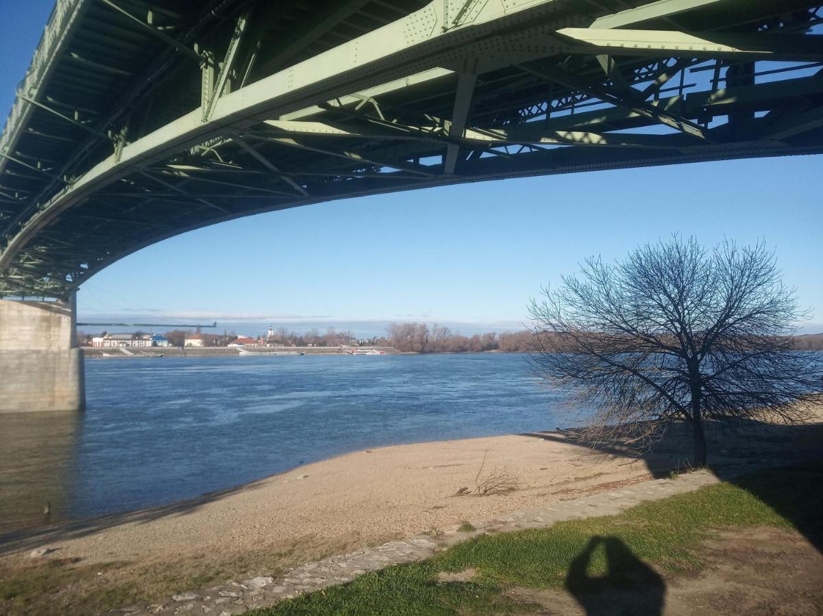 Esztergom Central Εξωτερικό φωτογραφία